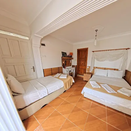 Hotel Kervansaray 3*