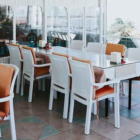 Hotel Kervansaray 3*